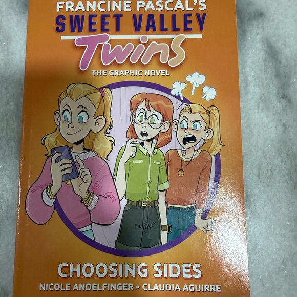 Colorful Children's Book Collection - Picture 6 of 10